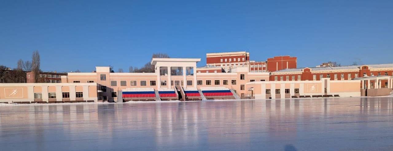 На стадионе «Спартак» в Саратове заработал каток